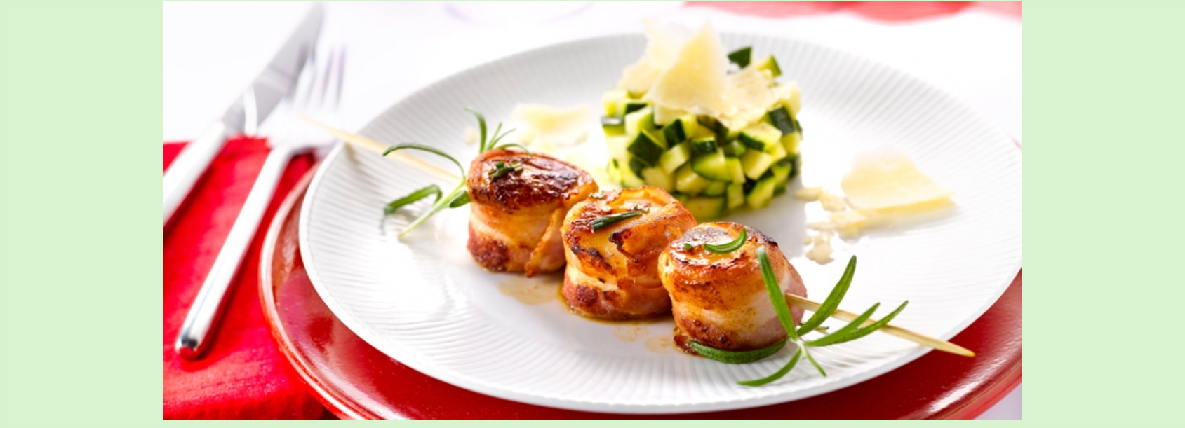 Saint-Jacques en robe croustillante et tartare de courgettes