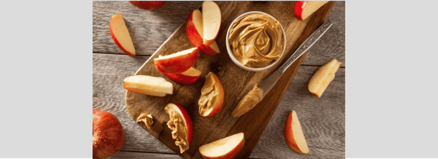 M8 J1 Pomme et beurre de cacahuètes