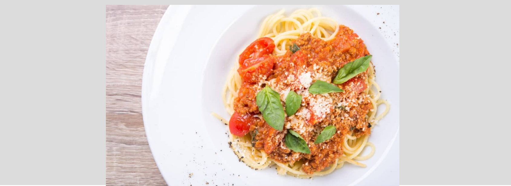 M8 J16 Spaghettis bolognaise et salade croquante