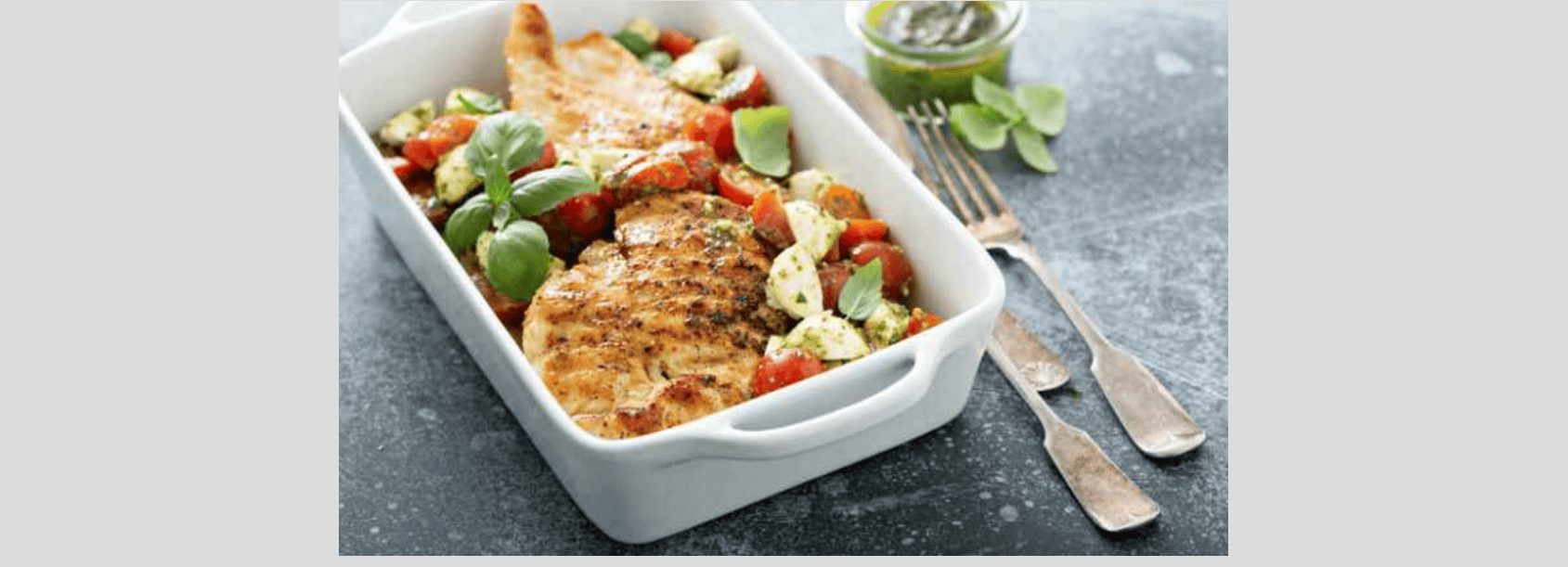 Poulet Caprese avec pâtes