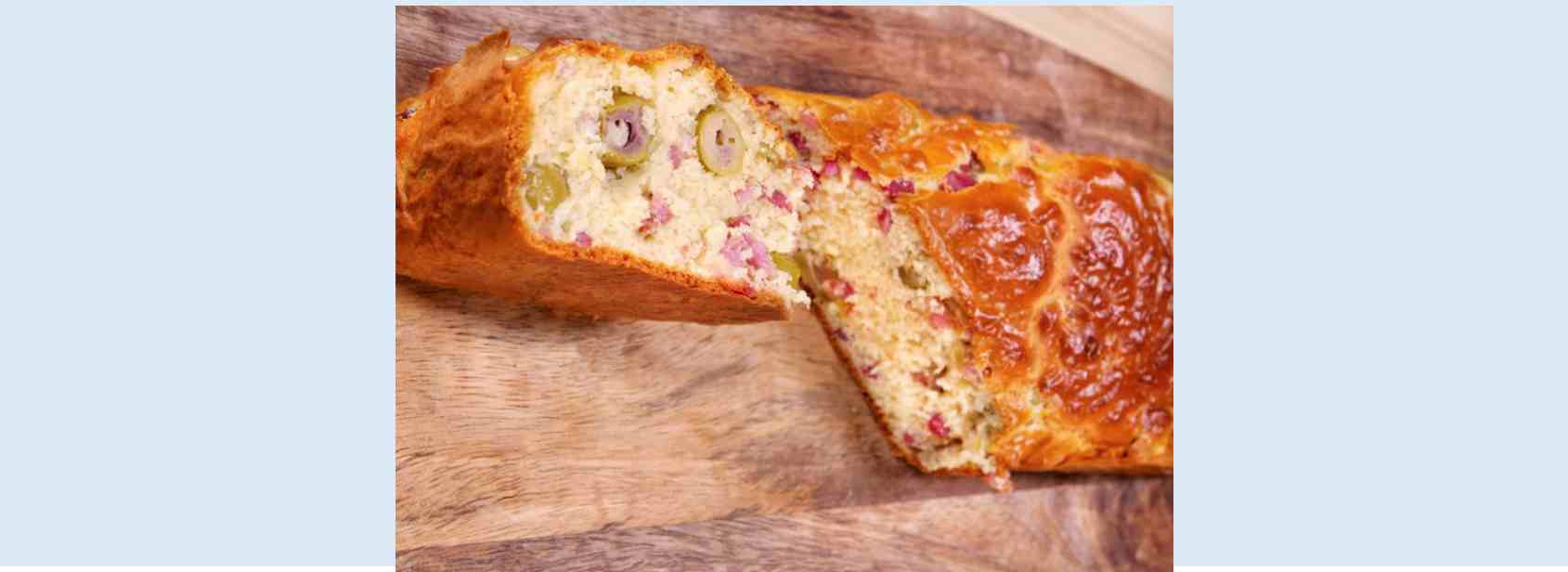 Cake aux olives et aux lardons